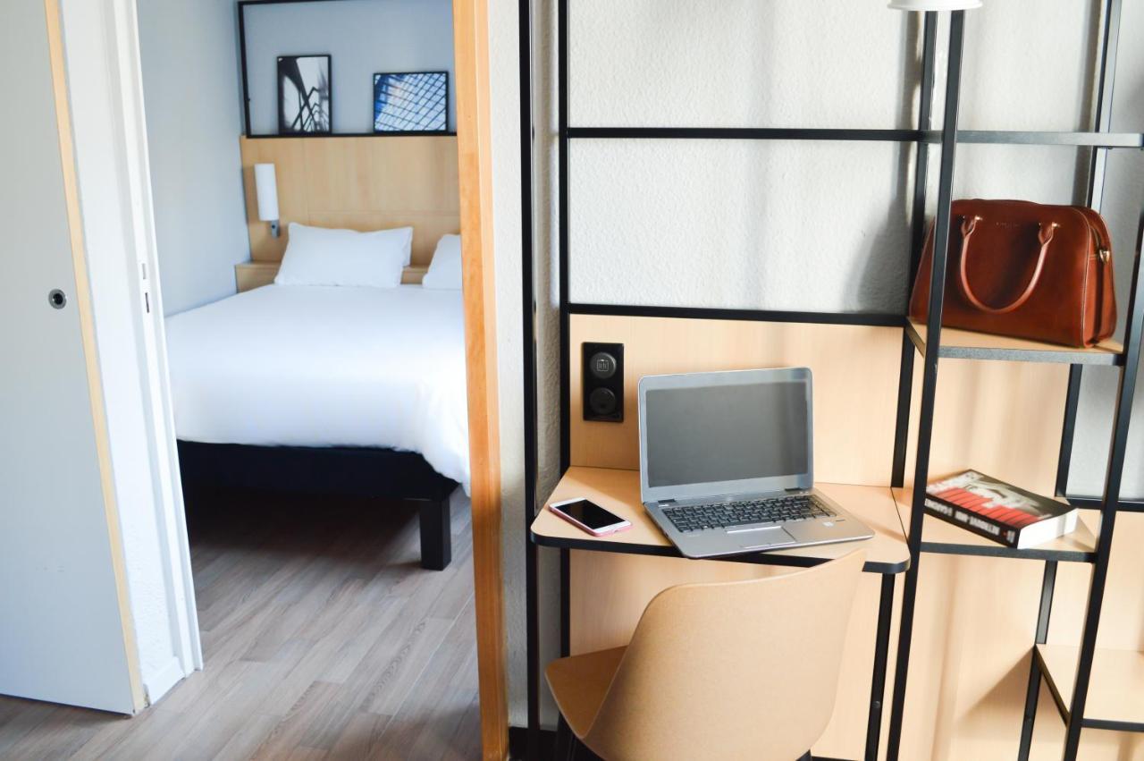 Hotel Ibis Paris Tour Eiffel Cambronne 15ème Esterno foto