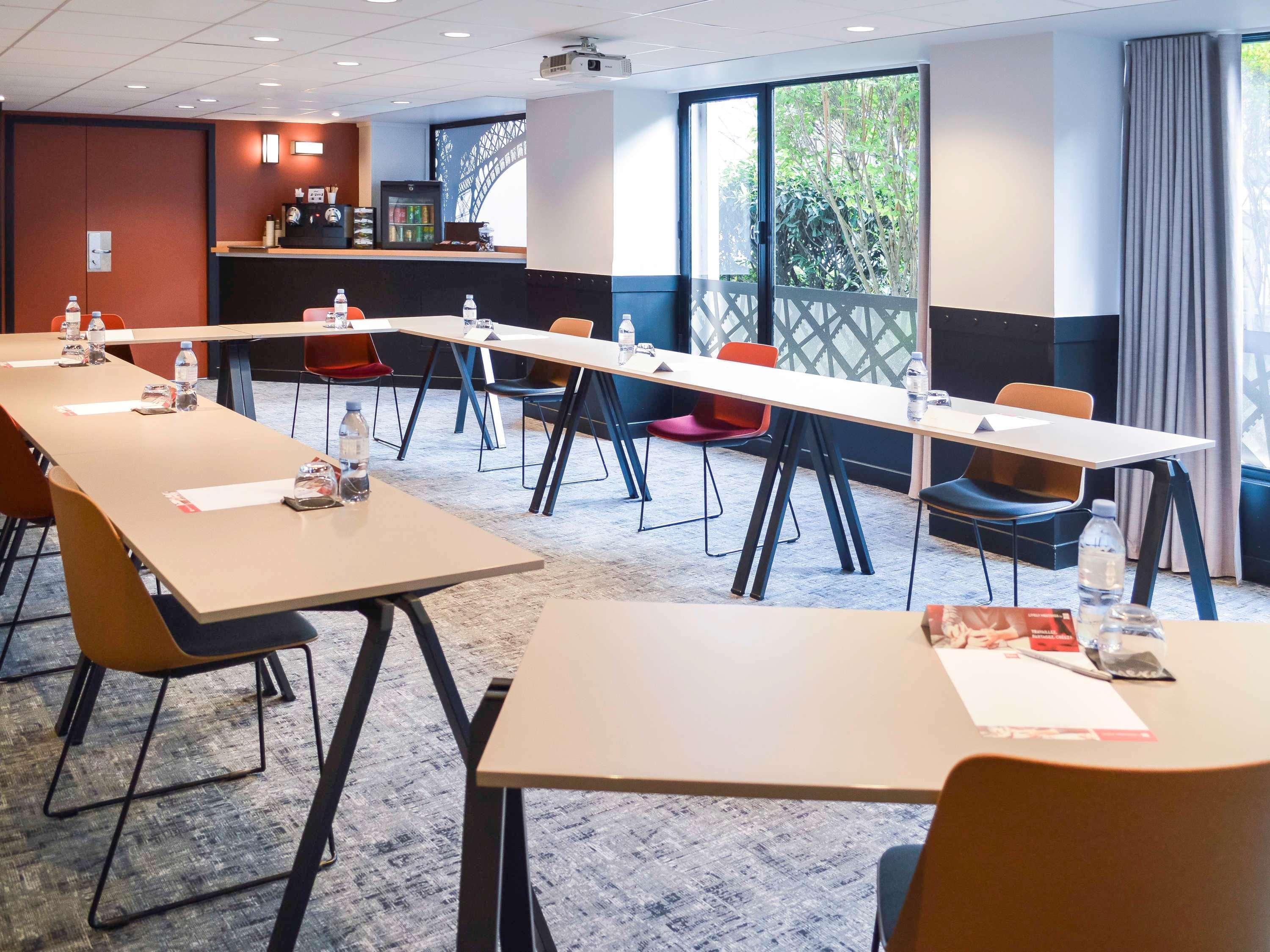 Hotel Ibis Paris Tour Eiffel Cambronne 15ème Esterno foto